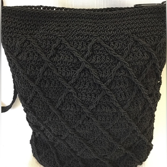 Kathie Lee Light Weight Black Shoulder Bag - Picture 3 of 10